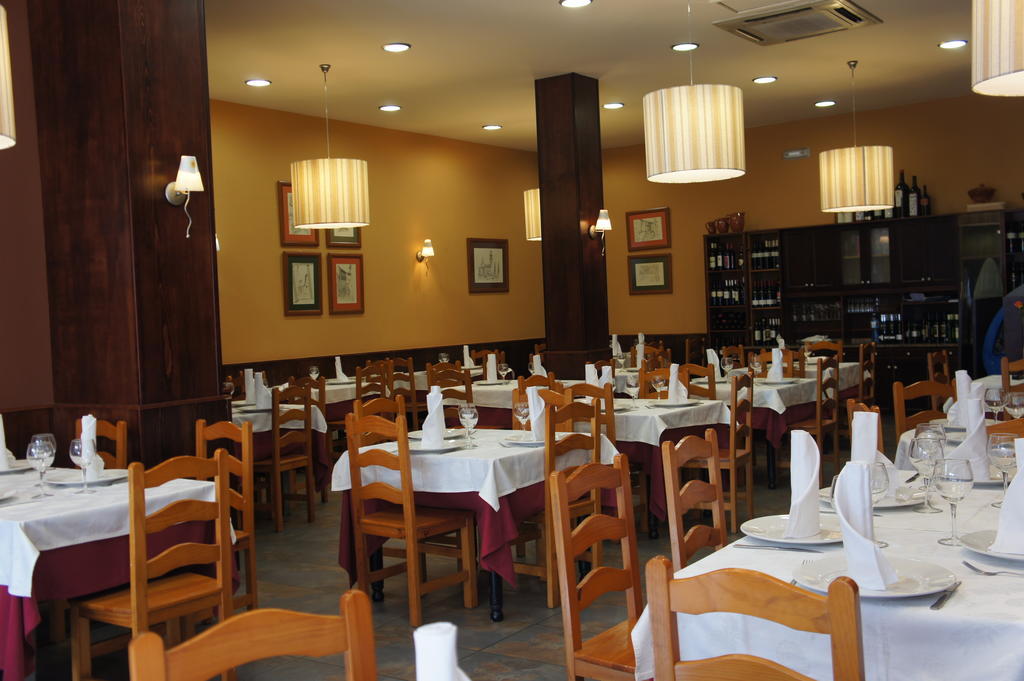 Hostal Restaurante Alarico Allariz Luaran gambar